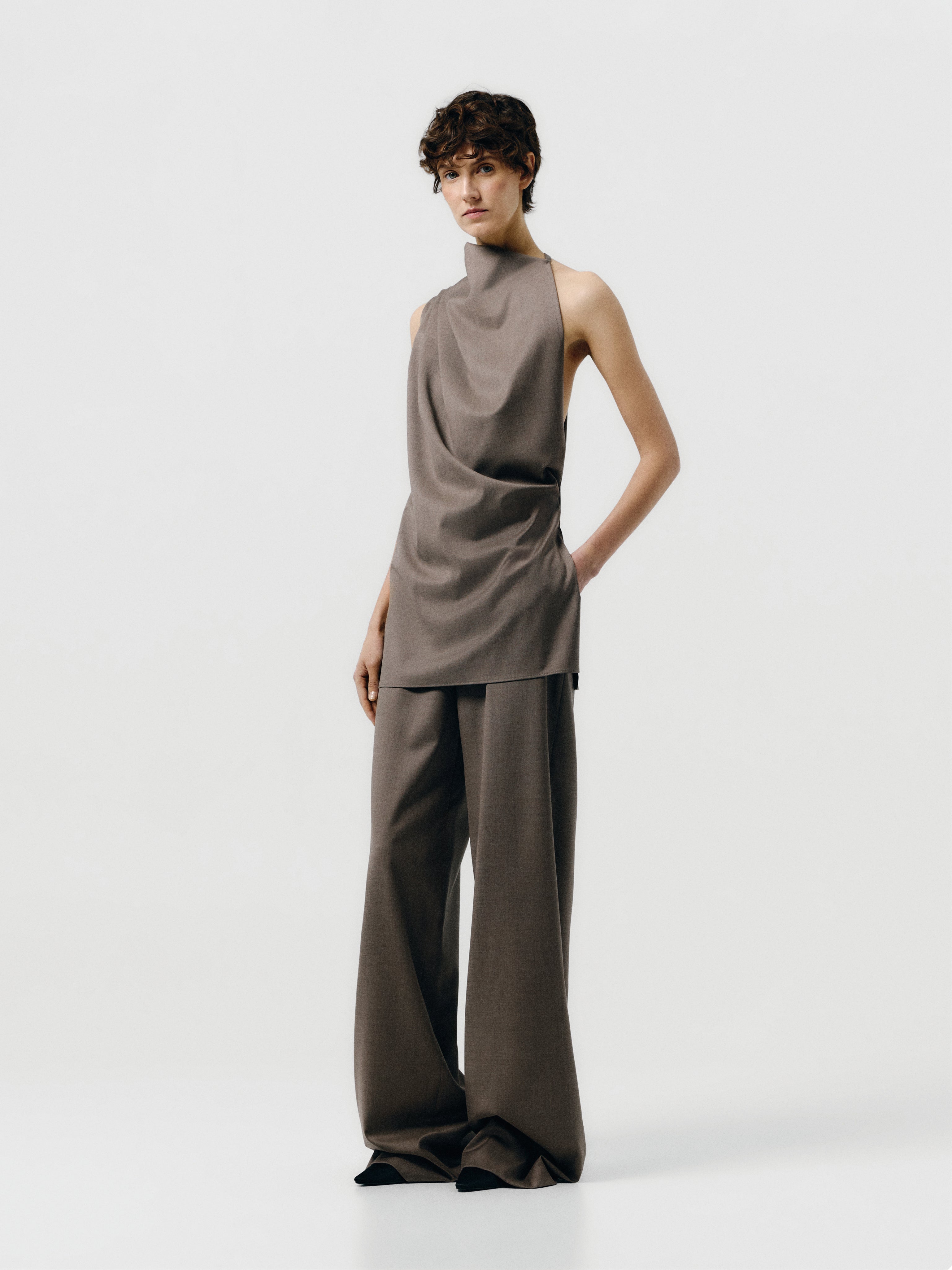 LOOK 27