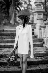 Bhristy Corta en blanco y negro | Capas de boda | Sophie et Voilà