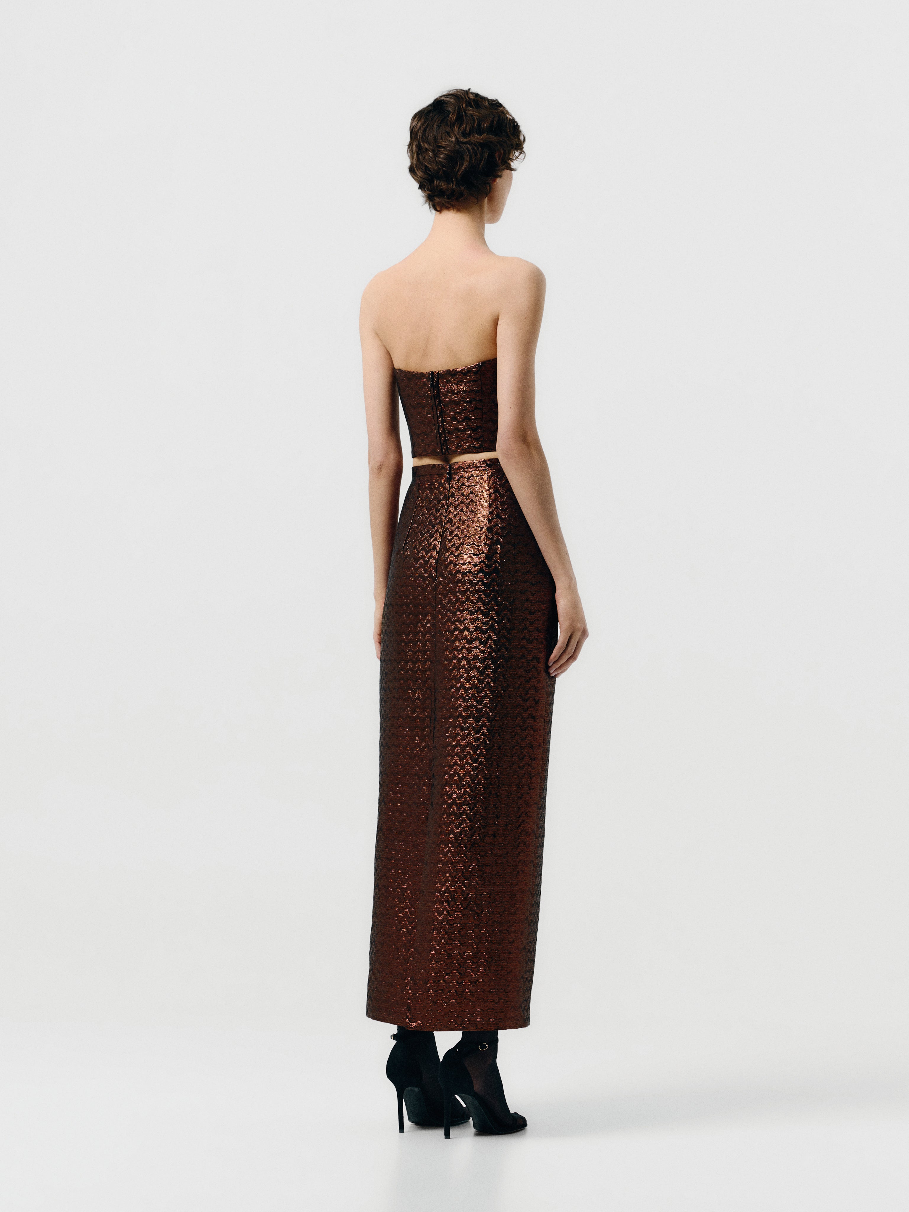 LOOK 32