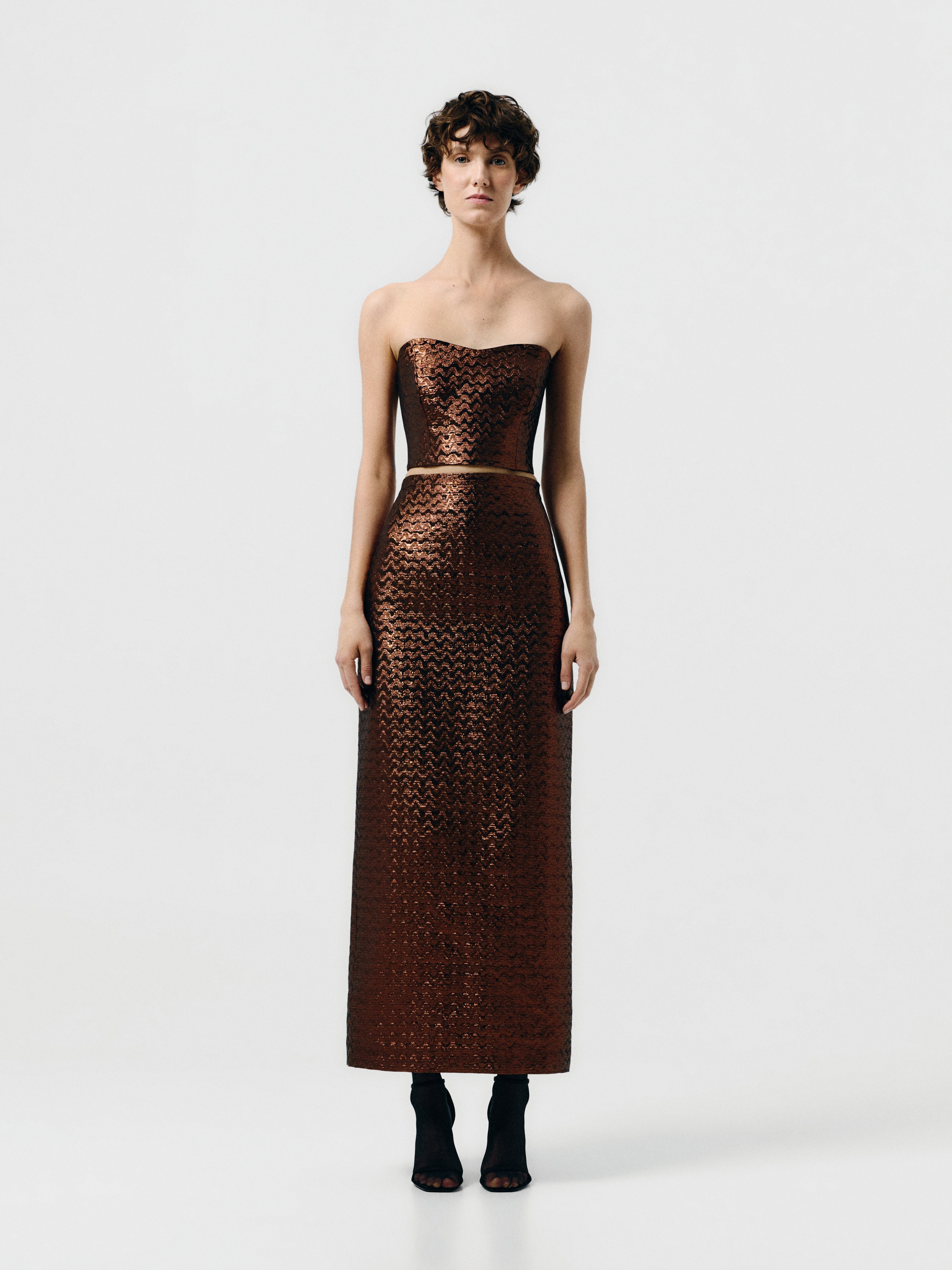 LOOK 32