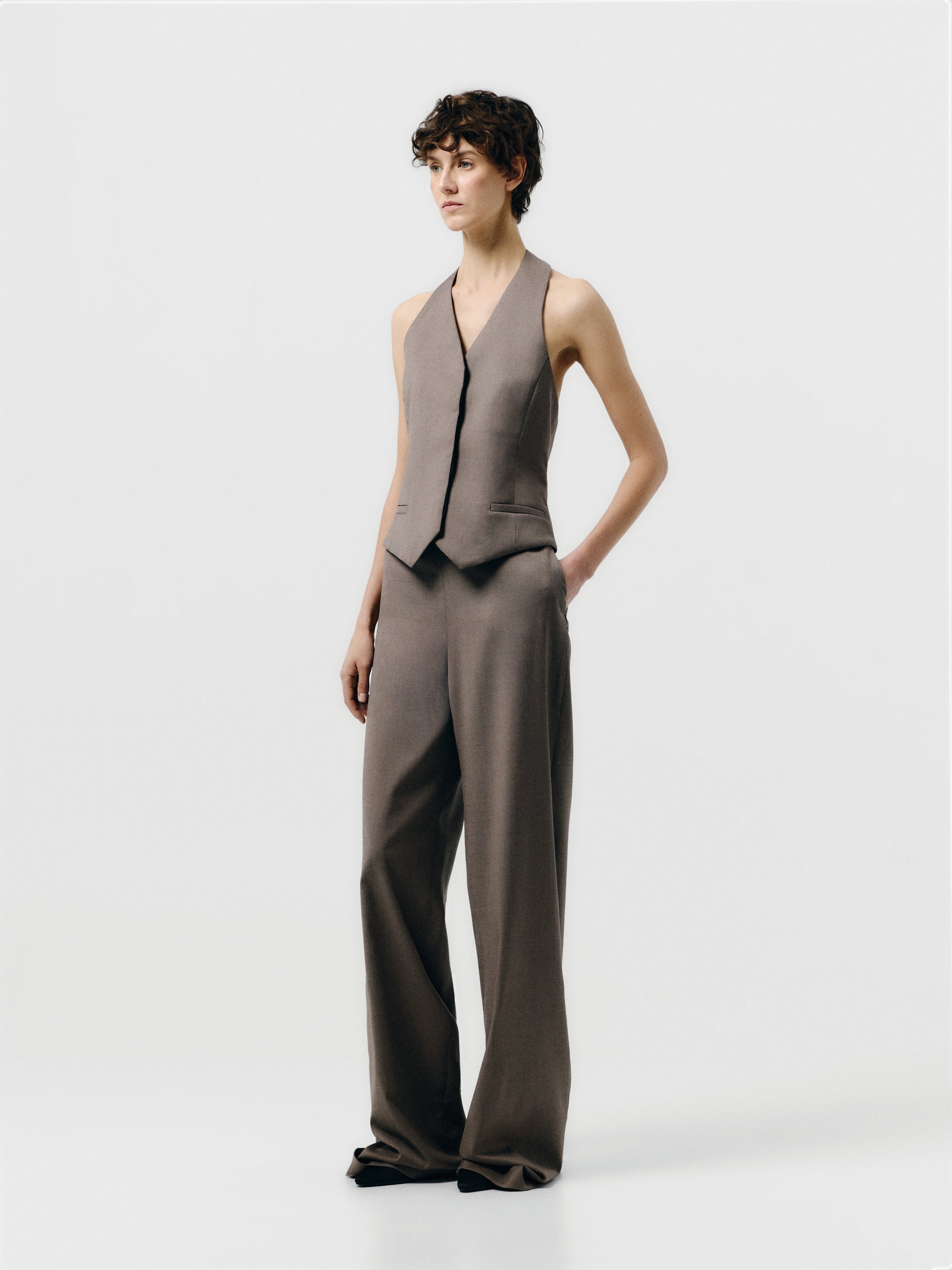 LOOK 28