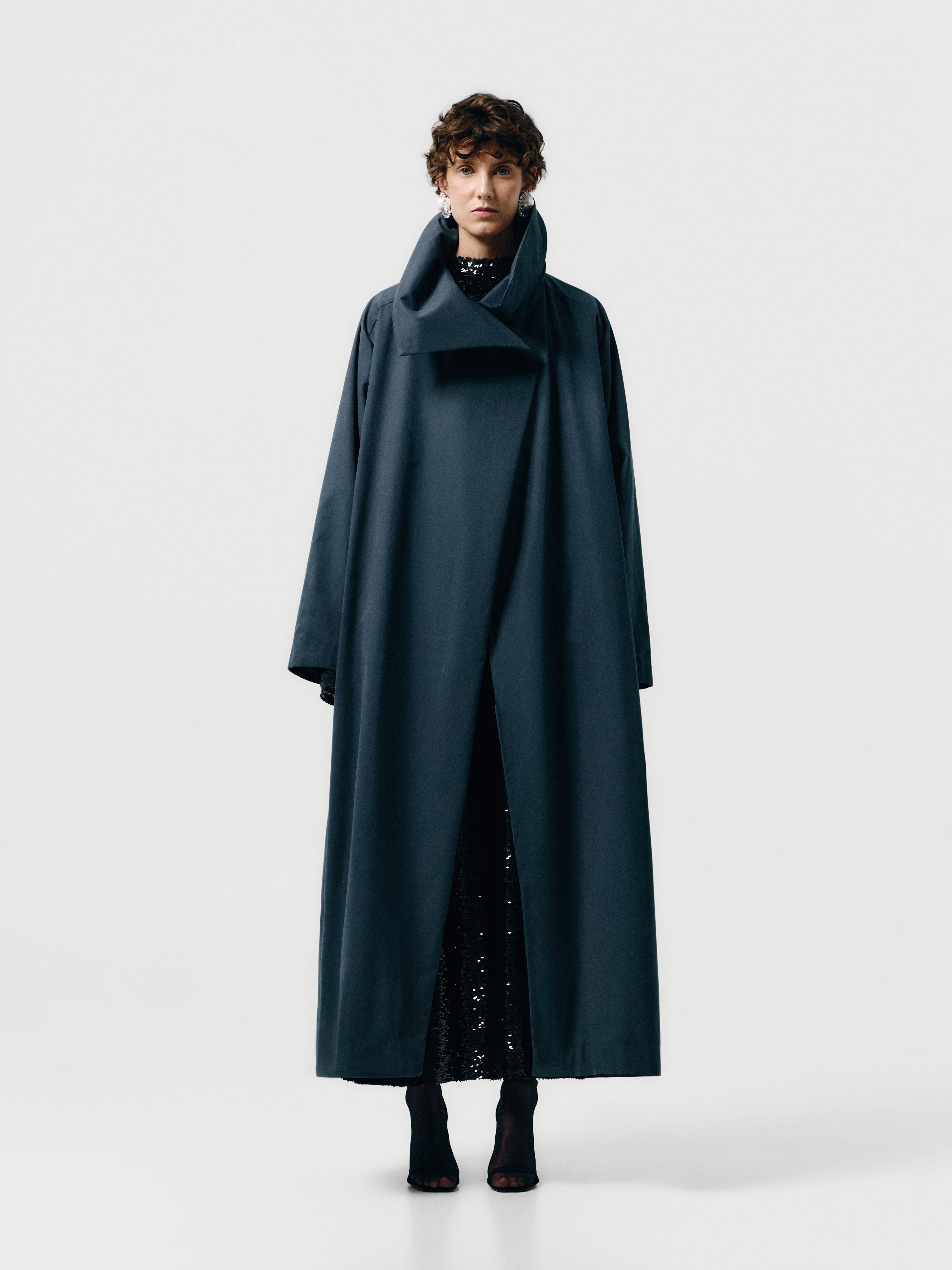 Technical oversize coat