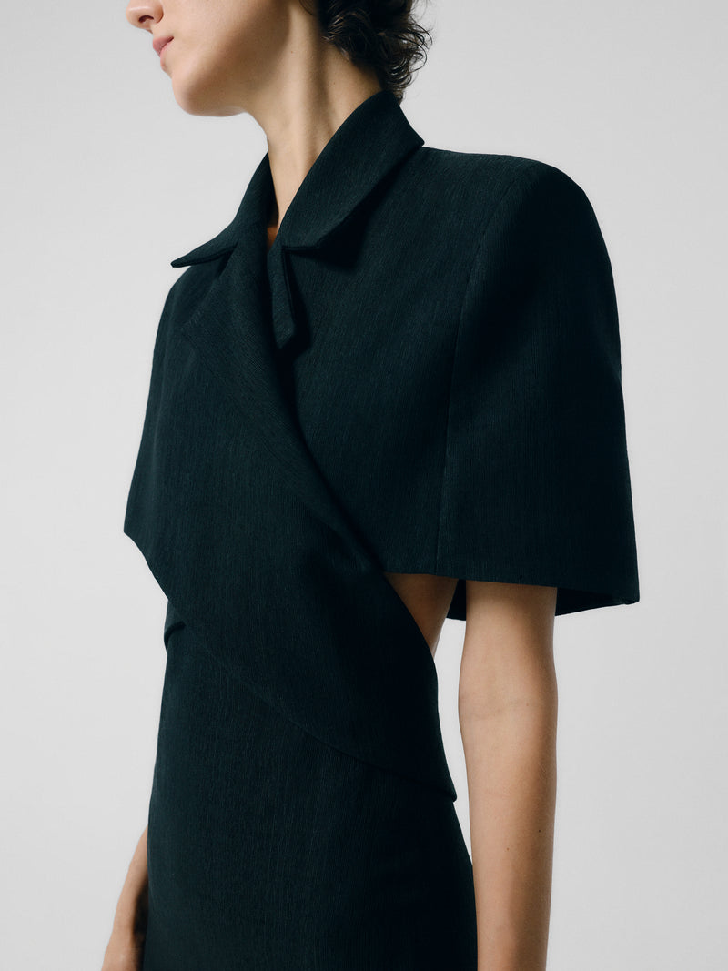 Tailored cape