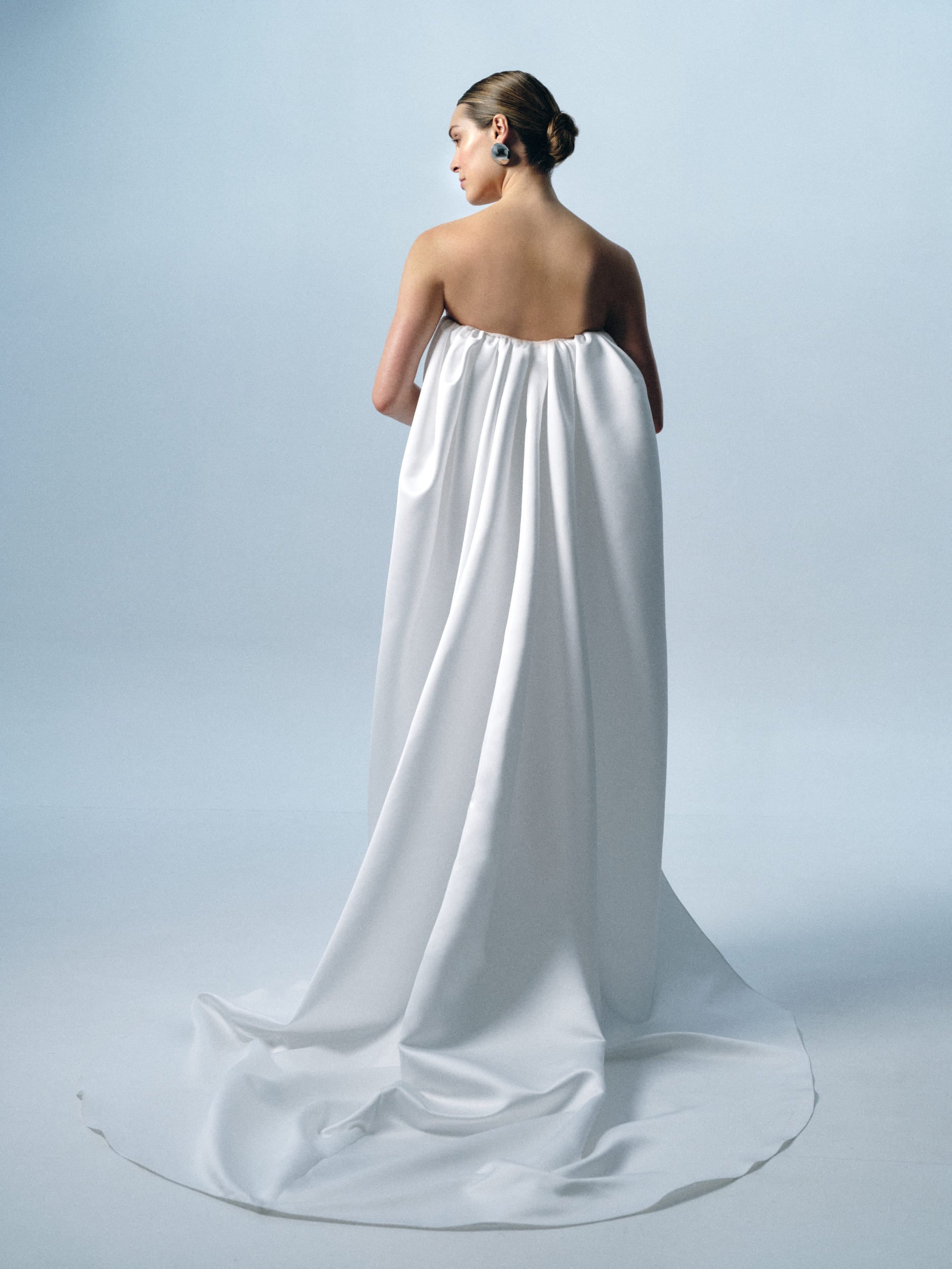 Kala Vestido y Capa