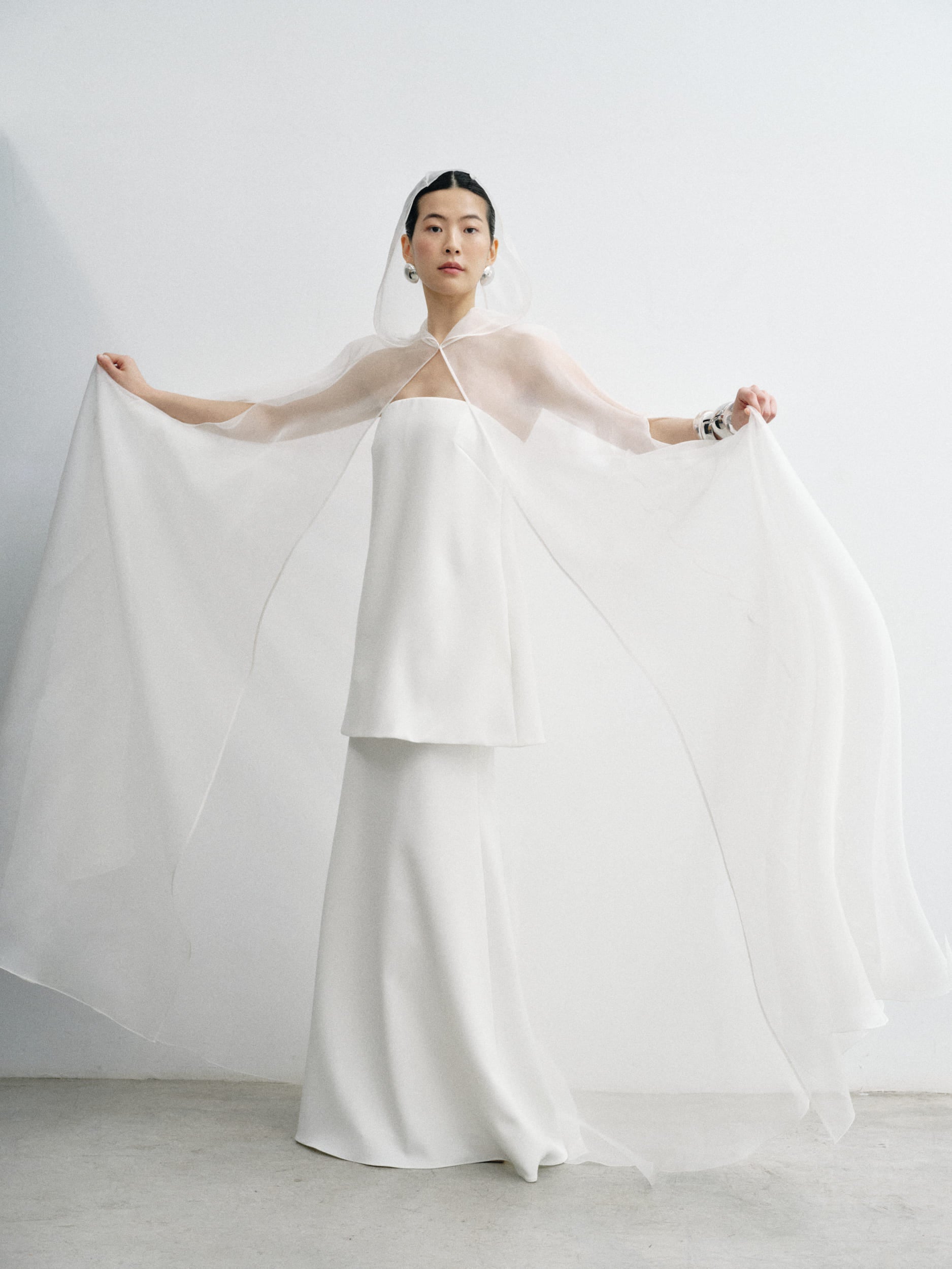 Kylie Vestido y Falda de crepe